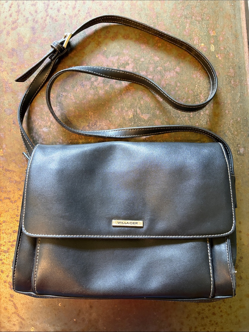 Villager Black Faux Leather Crossbody Organizer Bag w/ Adjustable Strap. 90s/Y2k